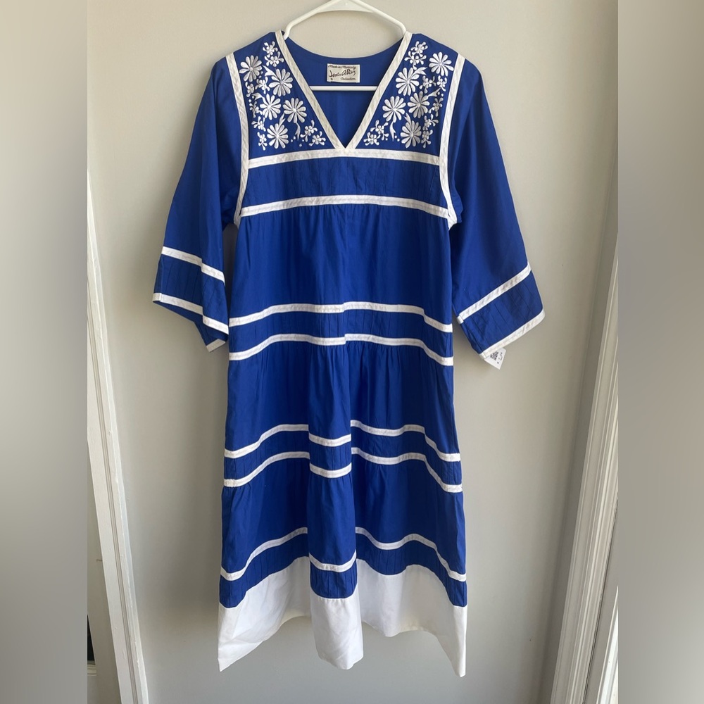 Vintage Jesus A Diaz Floral Embroidered Blue and White Midi Dress Small